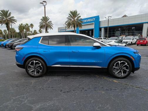 2025 Chevrolet Equinox EV LT 2