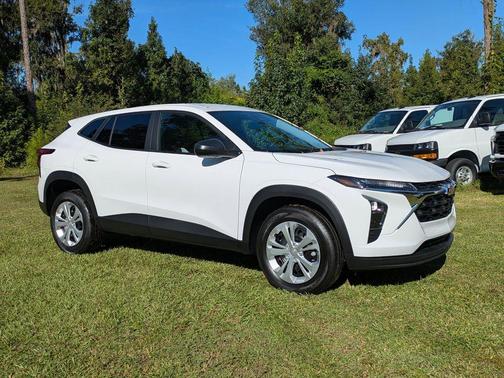 2026 Chevrolet Trax LS