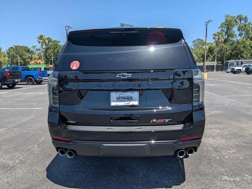 2025 Chevrolet Suburban RST