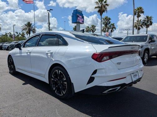 2022 Kia K5 GT-Line