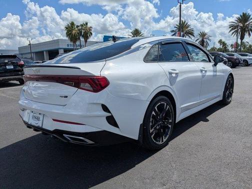 2022 Kia K5 GT-Line