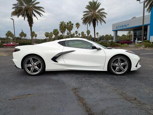 2026 Chevrolet Corvette Stingray w/1LT