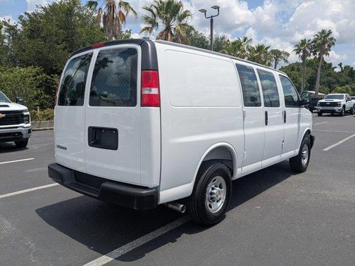 2025 Chevrolet Express 2500 Work Van