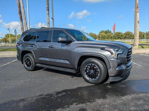 2023 Toyota Sequoia 