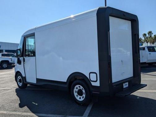 2025 Chevrolet BrightDrop 400 Base