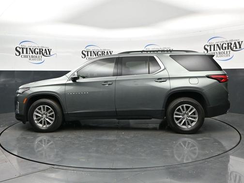 Silver Sage Metallic 2023 Chevrolet Traverse LT Cloth