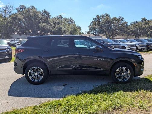 2024 Chevrolet Blazer LT