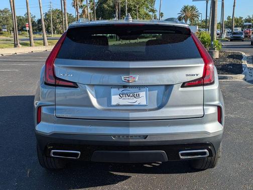 2024 Cadillac XT4 Premium Luxury