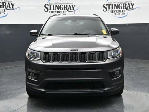 Granite Crystal Clearcoat Metallic 2019 Jeep Compass Altitude