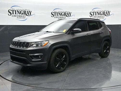 Granite Crystal Clearcoat Metallic 2019 Jeep Compass Altitude