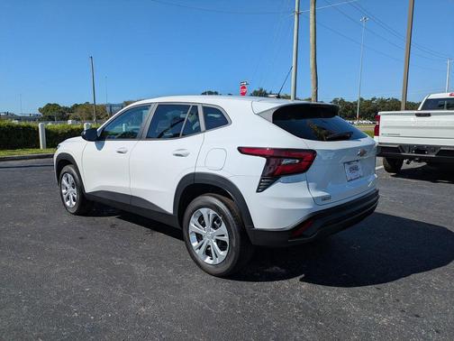 2026 Chevrolet Trax LS