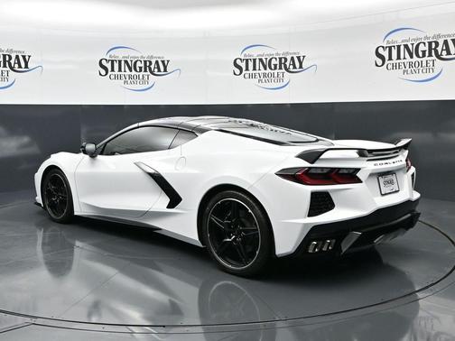 2022 Chevrolet Corvette Stingray w/1LT