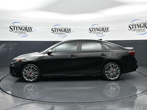 Aurora Black Pearl 2022 Kia Forte GT