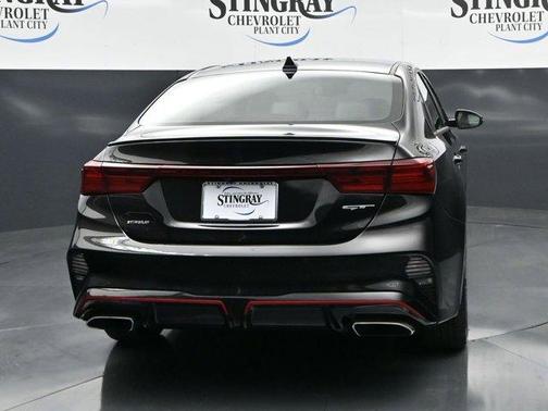 Aurora Black Pearl 2022 Kia Forte GT