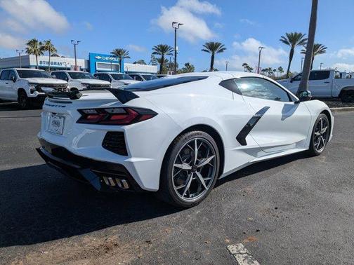 2023 Chevrolet Corvette Stingray w/1LT
