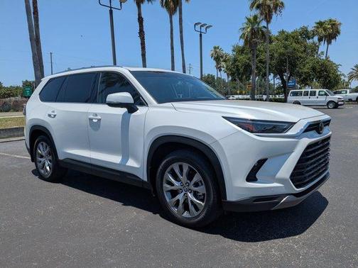 2024 Toyota Grand Highlander LIMITED