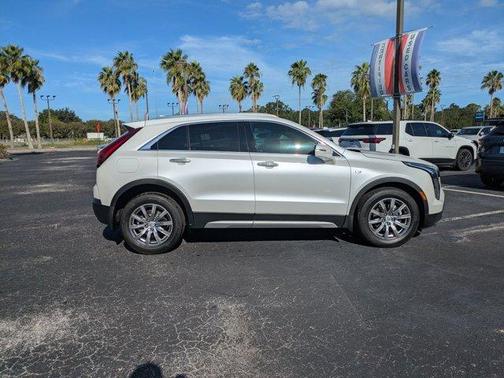 2021 Cadillac XT4 Premium Luxury
