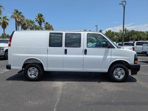 2025 Chevrolet Express 2500 Work Van