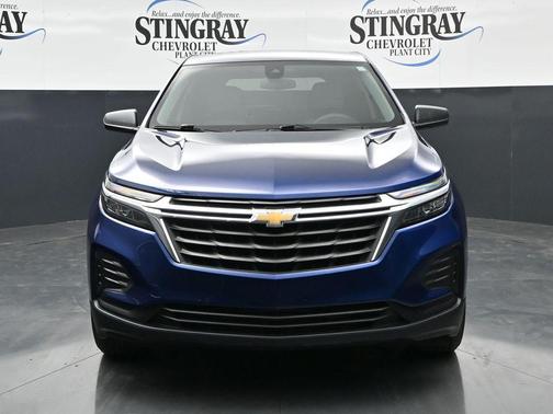 Blue Glow Metallic 2022 Chevrolet Equinox LS