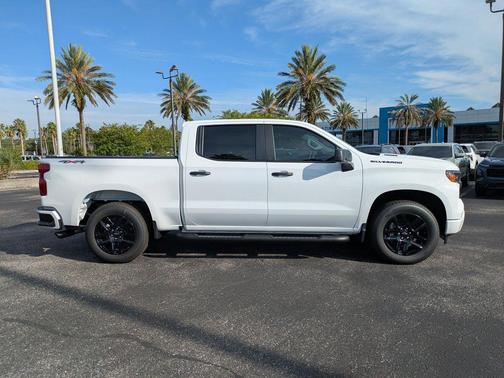 2025 Chevrolet Silverado 1500 Custom