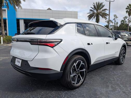 2026 Chevrolet Equinox EV LT 2