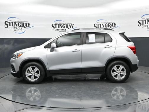 Silver Ice Metallic 2020 Chevrolet Trax LT