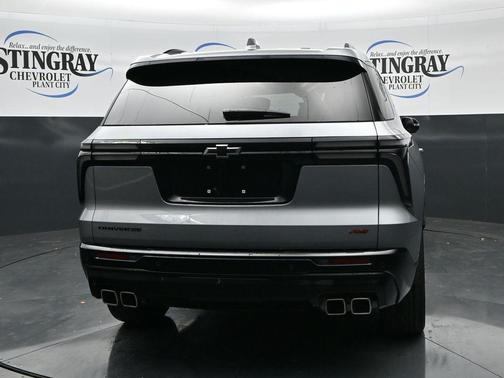 Sterling Gray Metallic 2024 Chevrolet Traverse RS