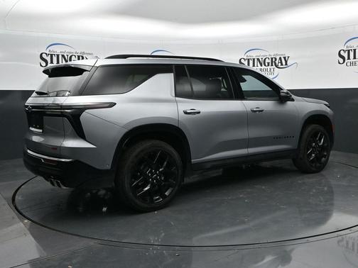 Sterling Gray Metallic 2024 Chevrolet Traverse RS