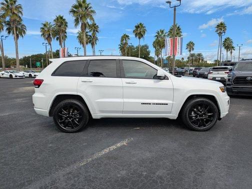 2021 Jeep Grand Cherokee Laredo X