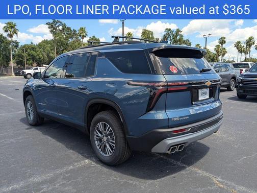 2025 Chevrolet Traverse LT