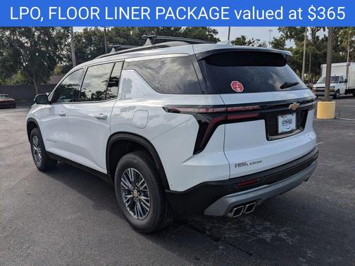 2025 Chevrolet Traverse LT