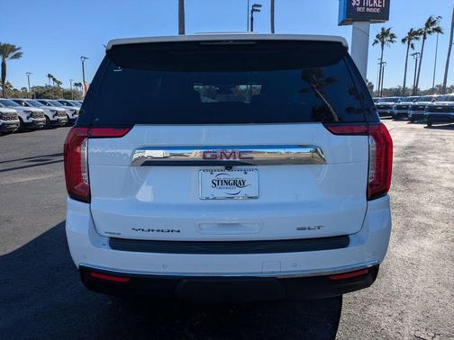 2024 GMC Yukon XL SLT