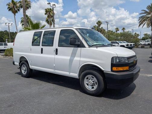 2025 Chevrolet Express 2500 Work Van
