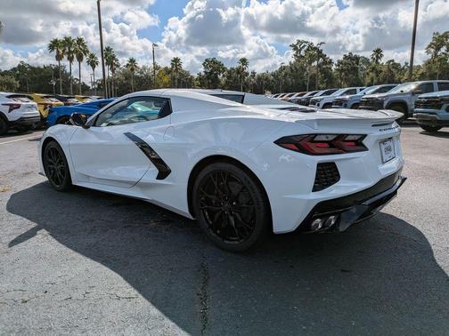 2025 Chevrolet Corvette Stingray w/2LT