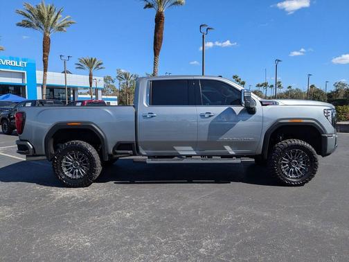 2024 GMC Sierra 2500 Denali