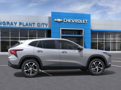 Sterling Gray Metallic 2026 Chevrolet Trax 1RS