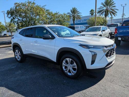2026 Chevrolet Trax LS