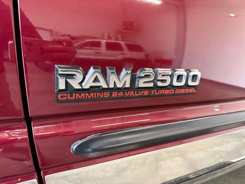 Dark Garnet 2002 Dodge Ram 2500 Base