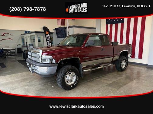 Dark Garnet 2002 Dodge Ram 2500 Base