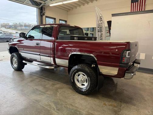 Dark Garnet 2002 Dodge Ram 2500 Base