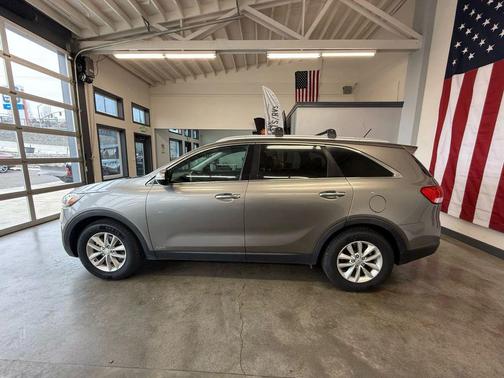 2017 Kia Sorento LX