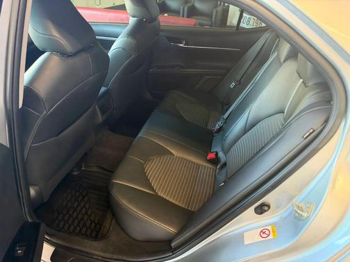 Celestial Silver 2018 Toyota Camry SE