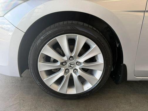 Alabaster Silver 2010 Honda Accord EX-L