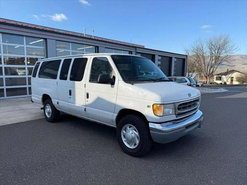 2000 Ford E350 Super Duty XL Wagon