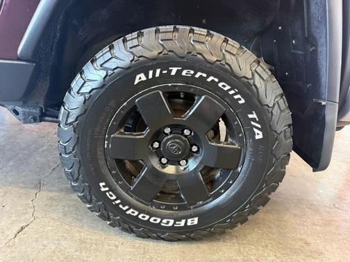 BlackCherry 2007 Toyota FJ Cruiser Base