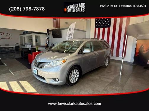 2012 Toyota Sienna XLE