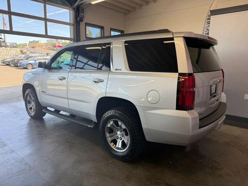 Silver Ice Metallic 2017 Chevrolet Tahoe LT