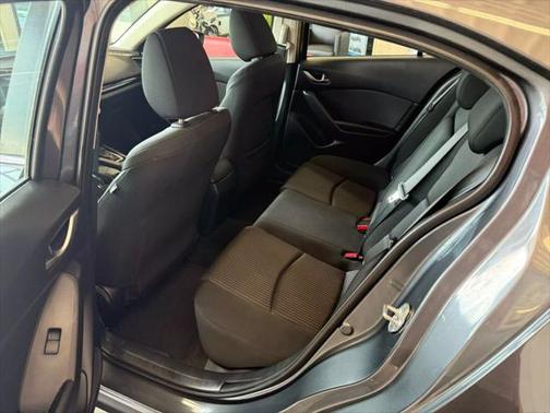 2014 Mazda Mazda3 i Touring