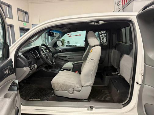 2012 Toyota Tacoma Base