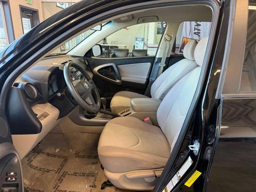 2008 Toyota RAV4 Sport